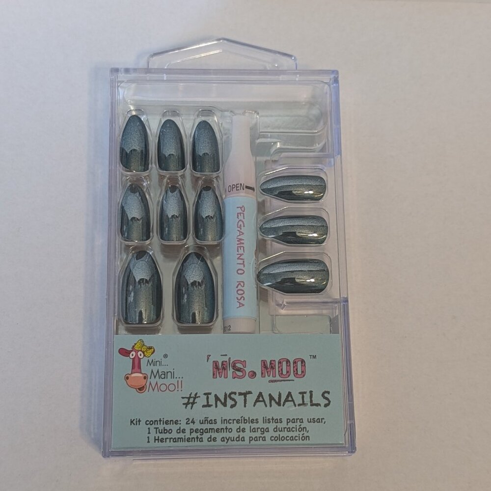 Instant Nails Metallic Blue